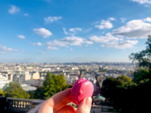 Ostolakossa yksin matkustaminen Virve Fredman Pariisi