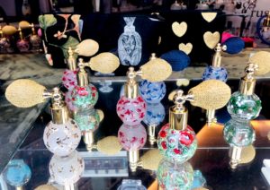 Keräily ja kerääminen mitä eroa minimalismi Ostolakossa Virve Fredman