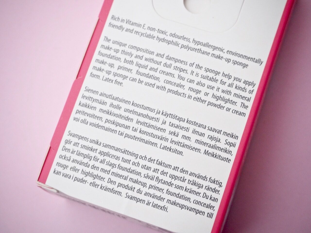 SkinMood lateksiton meikkisieni beautyblender kokemuksia Virve Fredman